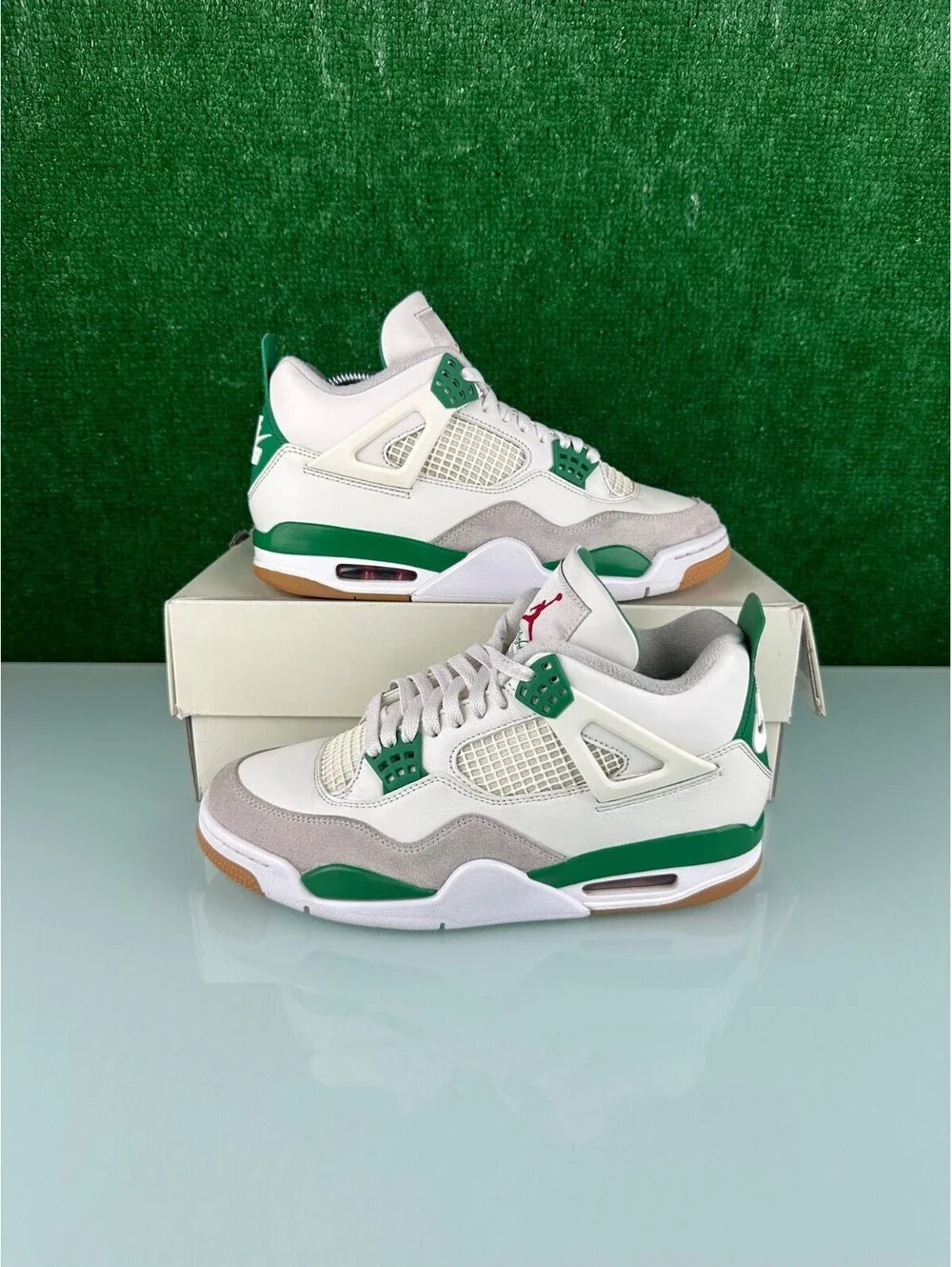 Size 8.5 - Jordan 4 Retro SP x Nike SB Mid Pine Green